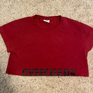 Gymshark cropped t shirt.